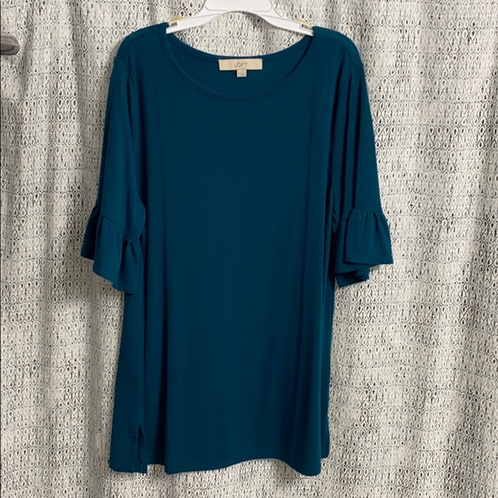 1/2 bell sleeve shirt